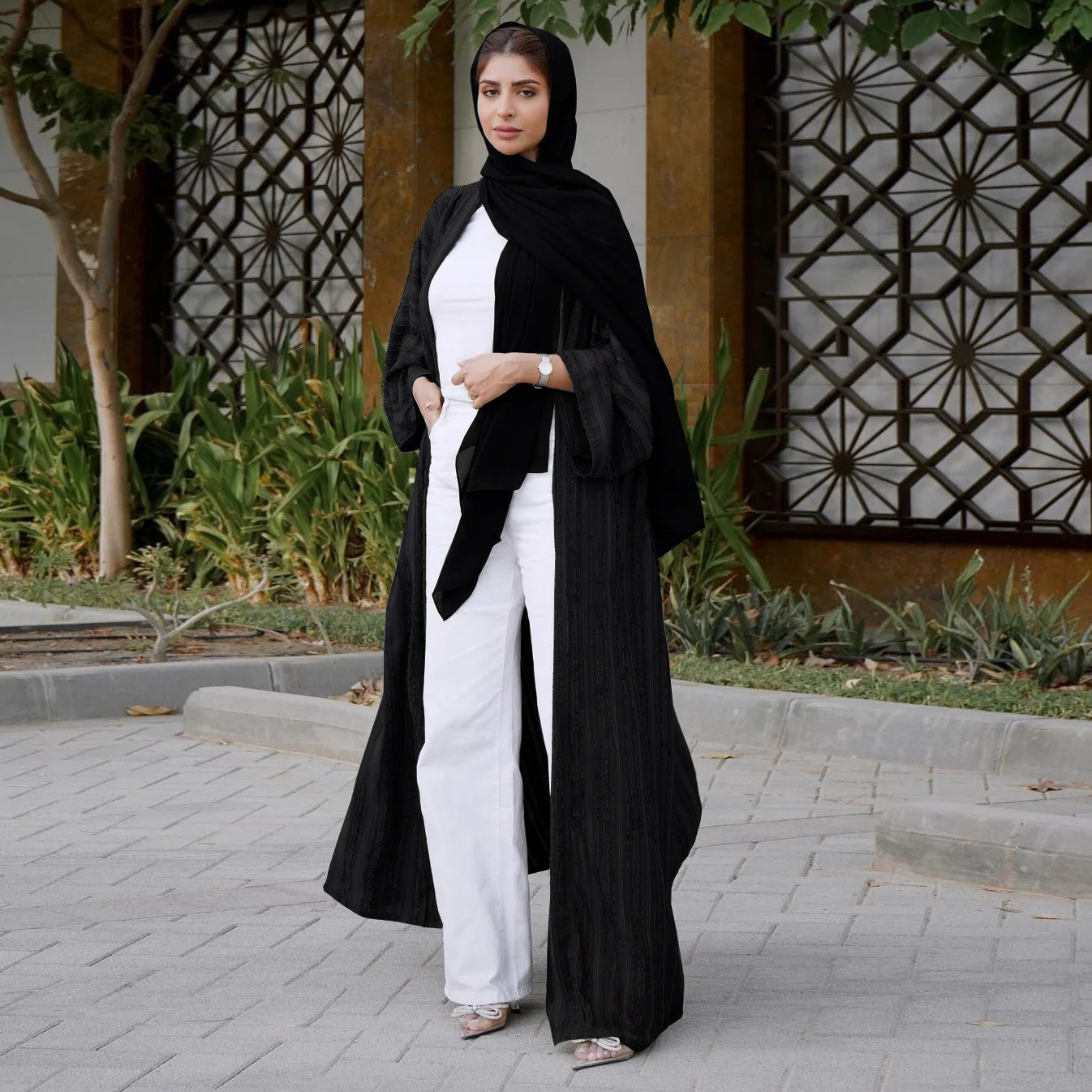2024 New Fashion Muslim Kimono Abaya Solid Striped Retro Ethnic Cardigan Robe Dubai Middle Eastern Saudi Arabia Eid Clothes