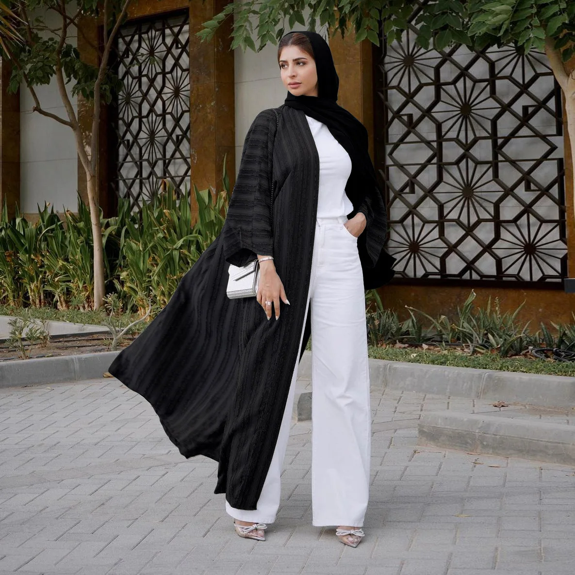 2024 New Fashion Muslim Kimono Abaya Solid Striped Retro Ethnic Cardigan Robe Dubai Middle Eastern Saudi Arabia Eid Clothes