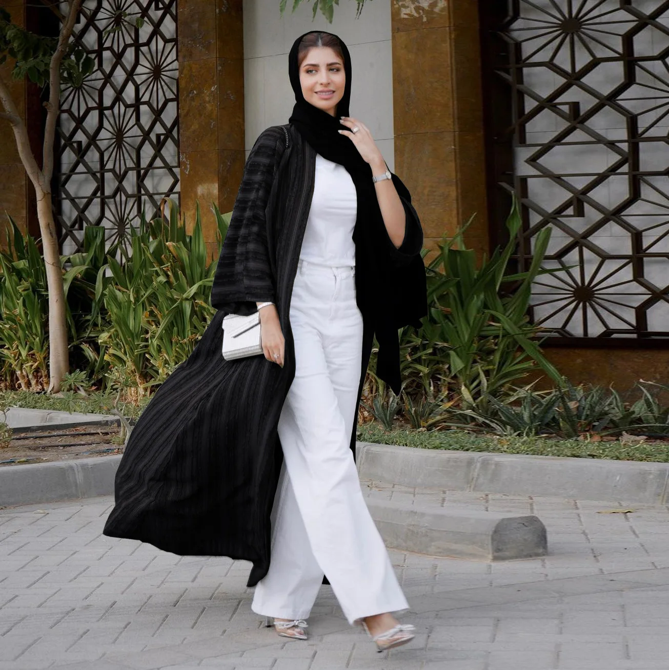 2024 New Fashion Muslim Kimono Abaya Solid Striped Retro Ethnic Cardigan Robe Dubai Middle Eastern Saudi Arabia Eid Clothes