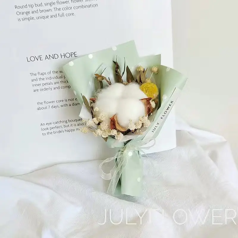 Simulated Car Mounted Mini Fresh Rose Dried Flowers Full of Stars and Other Flower Bouquets