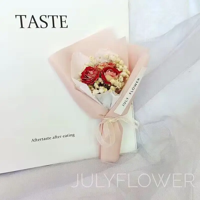 Simulated Car Mounted Mini Fresh Rose Dried Flowers Full of Stars and Other Flower Bouquets