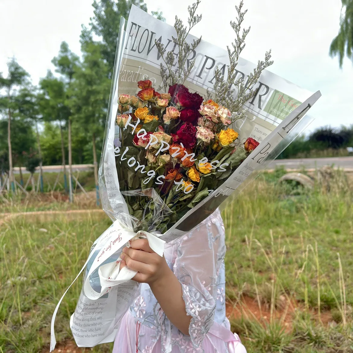 A Beautiful Day Gift Rose Dried Flower Bundle Daisy Teddy Sunflower Rose Dried Flower True Flower Dried Flowers Grand Vase