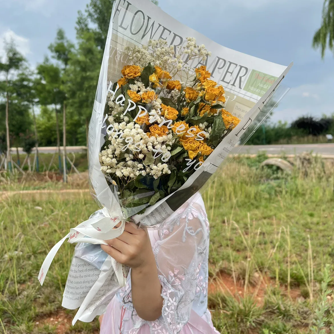 A Beautiful Day Gift Rose Dried Flower Bundle Daisy Teddy Sunflower Rose Dried Flower True Flower Dried Flowers Grand Vase