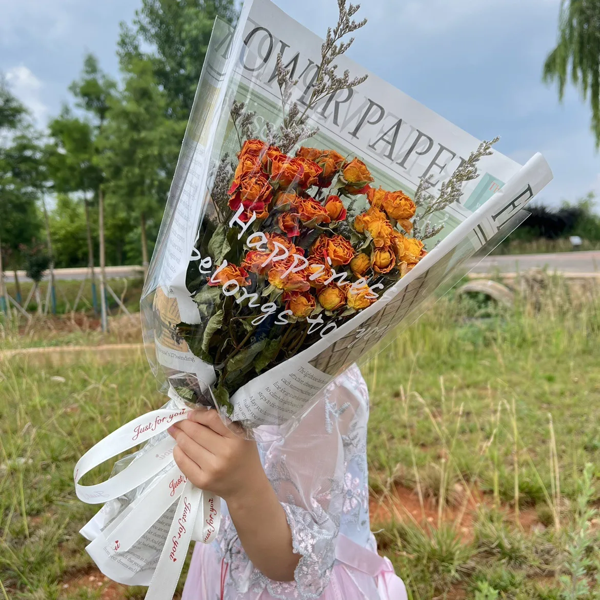 A Beautiful Day Gift Rose Dried Flower Bundle Daisy Teddy Sunflower Rose Dried Flower True Flower Dried Flowers Grand Vase