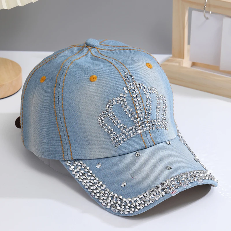 A Shiny Rhinestone Baseball Cap for Women Adjustable Comfy Fashion Outdoor