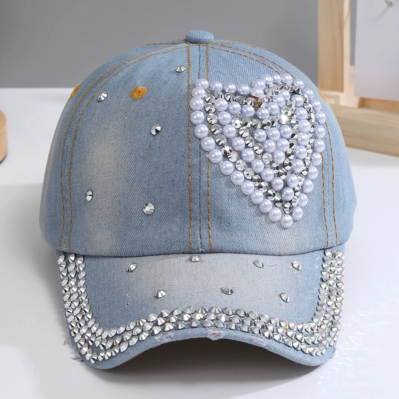 A Shiny Rhinestone Baseball Cap for Women Adjustable Comfy Fashion Outdoor
