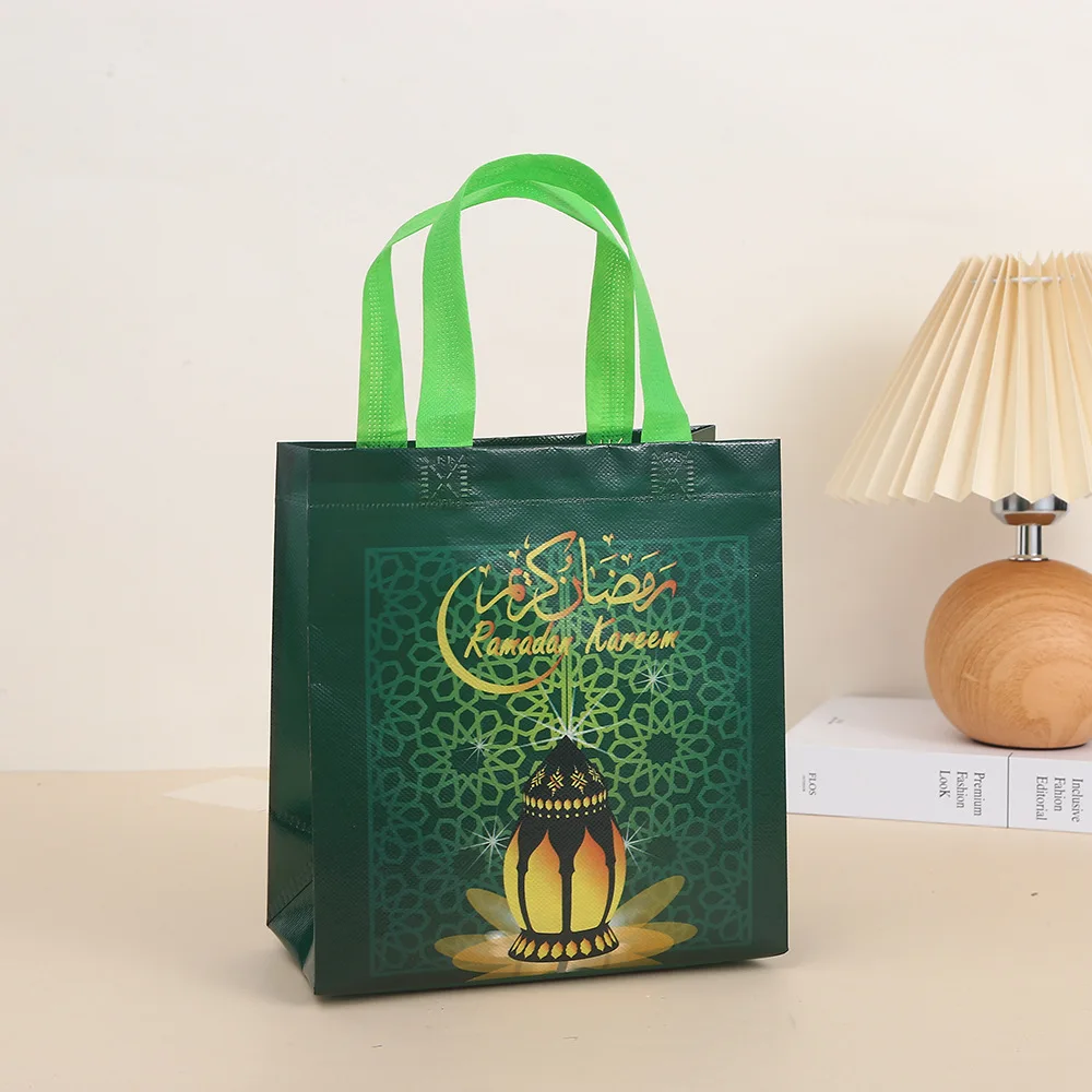 4/8/pcs Ramadan Mubarak Non-woven Gift Bags with Handles Eid Party Favor Treat Candy Bag for Eid Mubarak Muslim Party Decoration